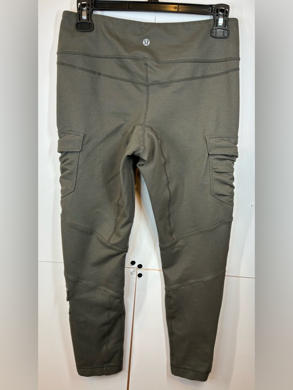 Lululemon Cargo Utility Leggings Olive Green Size 8 High Rise Ankle Zip Pocket - Picture 5 of 13